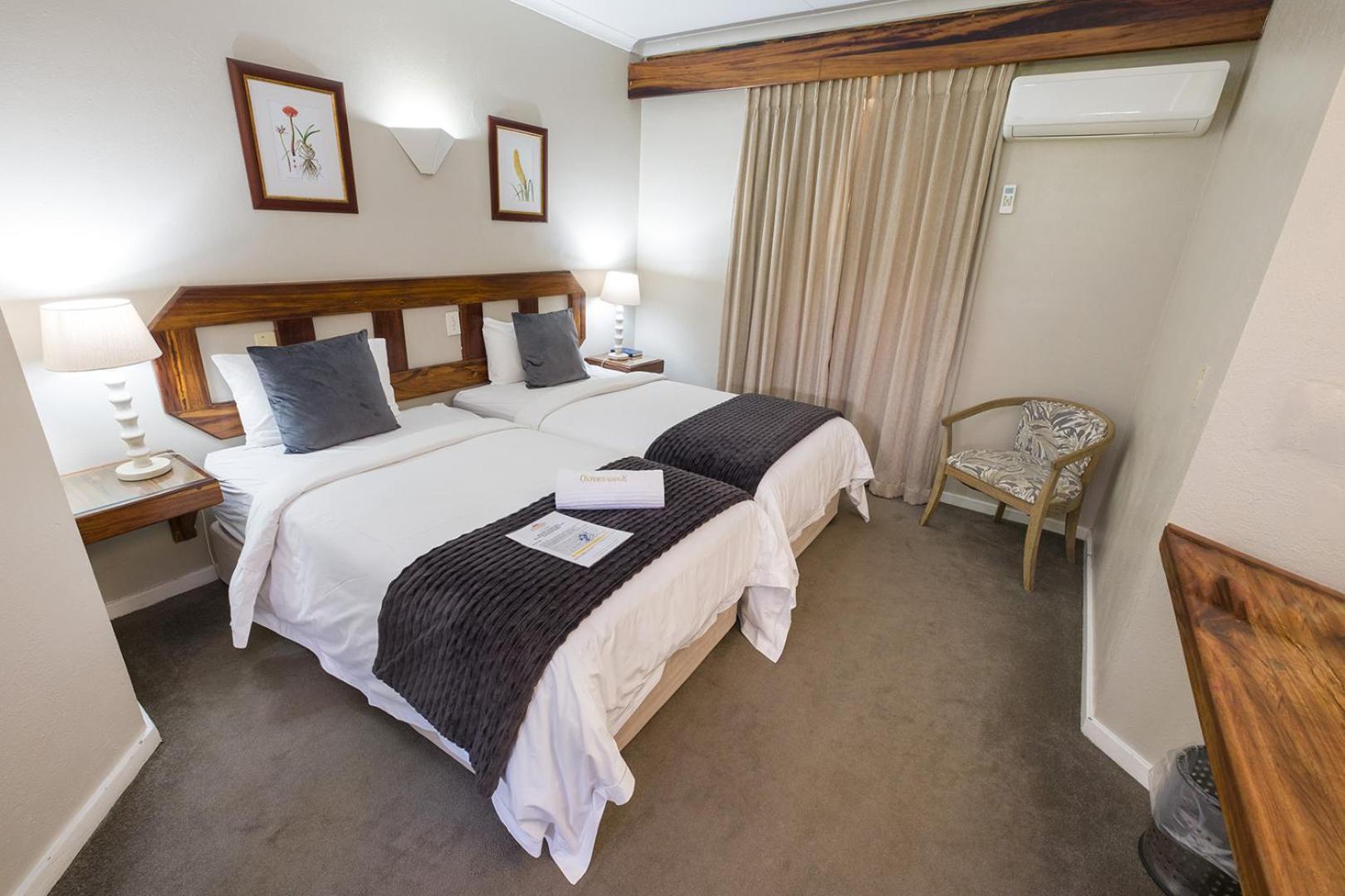 Oxford Lodge Vryheid Bagian luar foto