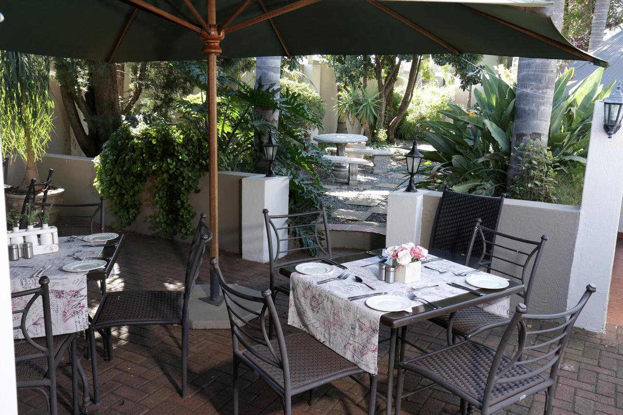 Oxford Lodge Vryheid Bagian luar foto