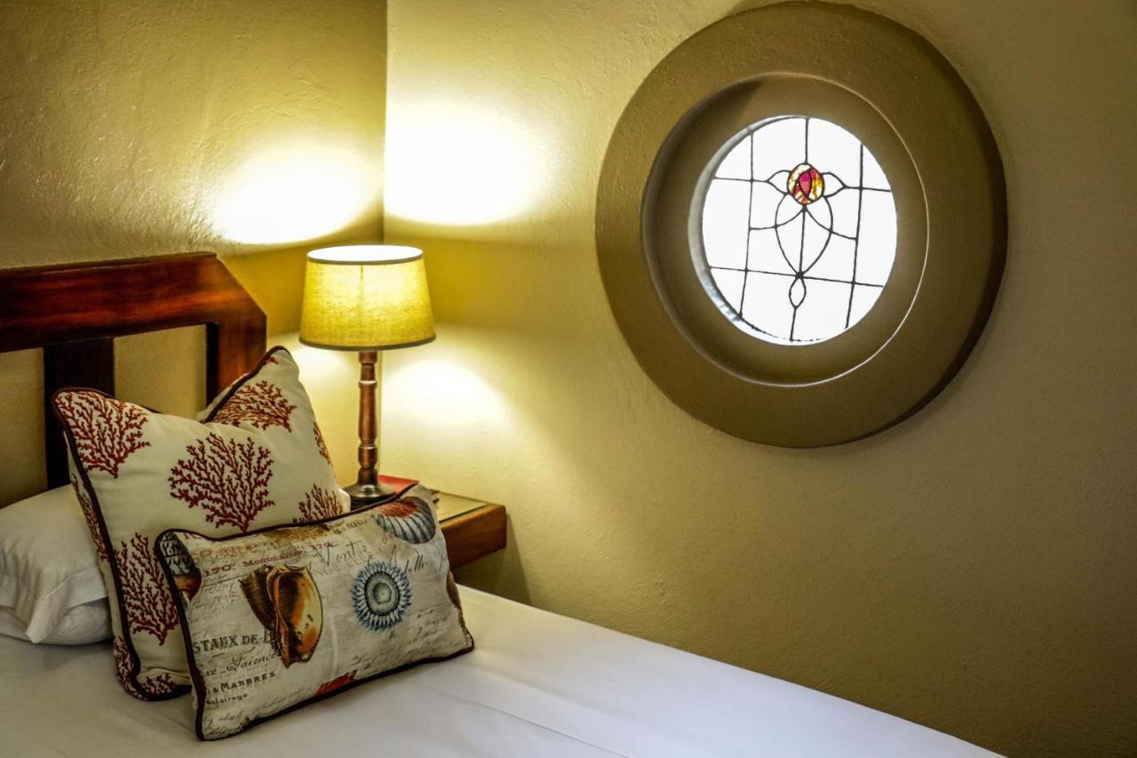 Oxford Lodge Vryheid Bagian luar foto