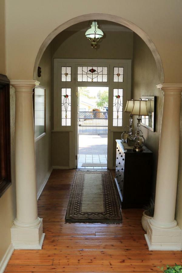 Oxford Lodge Vryheid Bagian luar foto